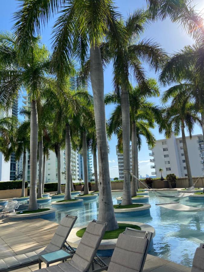 Four Seasons Hotel Miami - Luxury Private Residences Zewnętrze zdjęcie