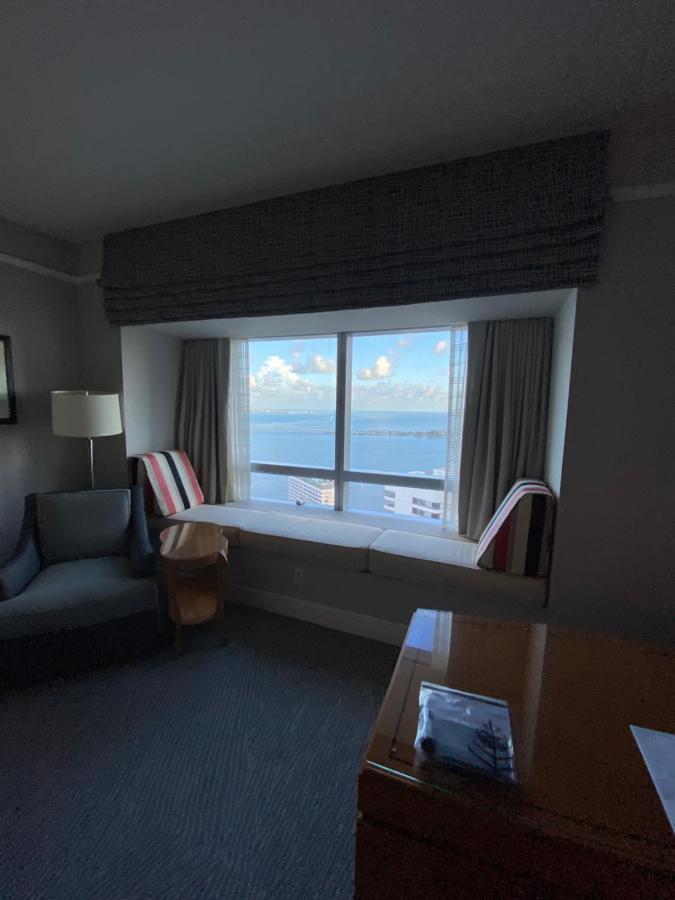 Four Seasons Hotel Miami - Luxury Private Residences Zewnętrze zdjęcie